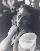 Jennifer-Jones-c67