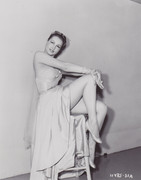 Julie-Newmar-mb49