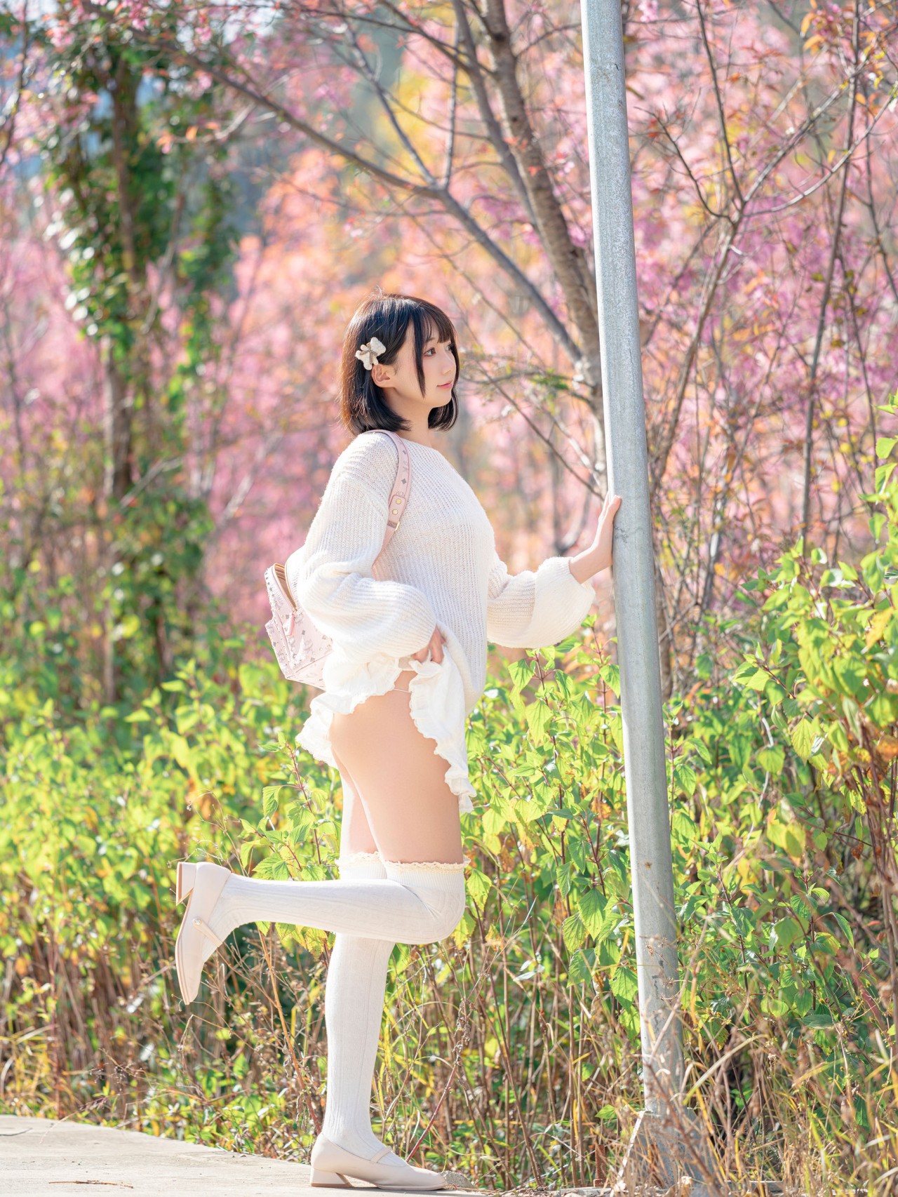 nagisa 魔物喵《樱花树下》写真，清新优雅的气质美女插图2