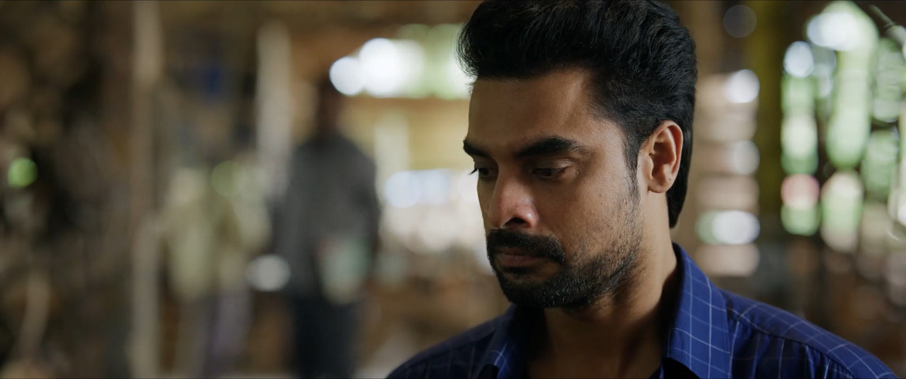 Narivetta 2025 WebRip [Hindi + Tamil + Telugu + Malayalam + Kannada] 480p 720p 1080p ESub Screenshot