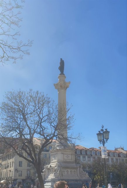 Escapada a Lisboa - Blogs de Portugal - Museo Jerónimos, Descubridores, Torre de Belem, iglesias y atardecederes (70)