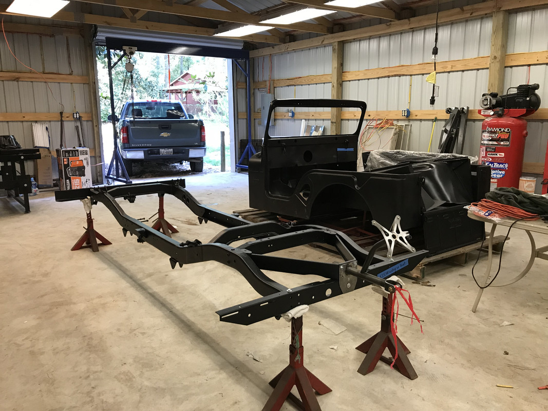 EDA3AF0C-B261-4AFC-A9B6-6B7916D58655