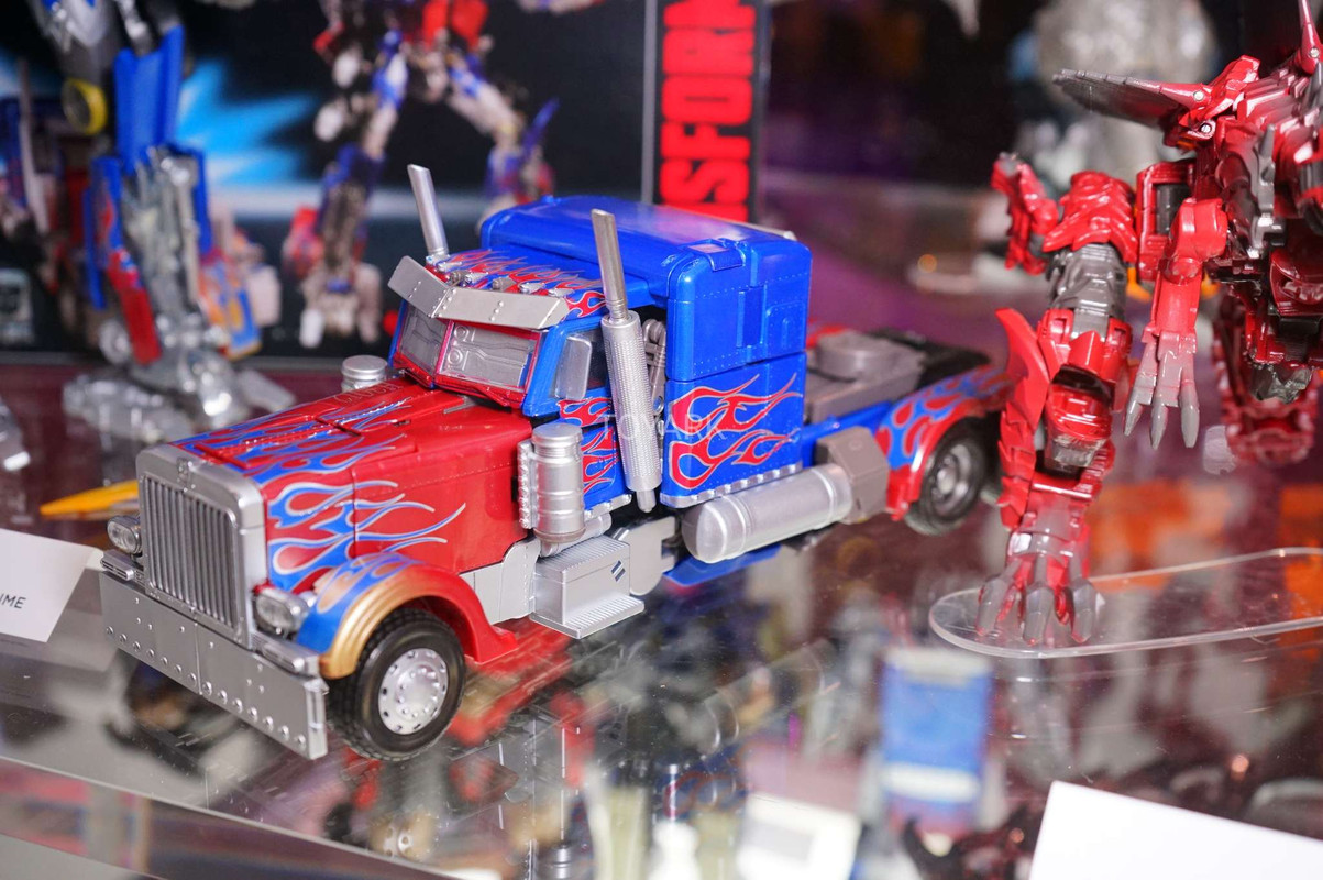 SDCC-2017-Hasbro-Transformers-105