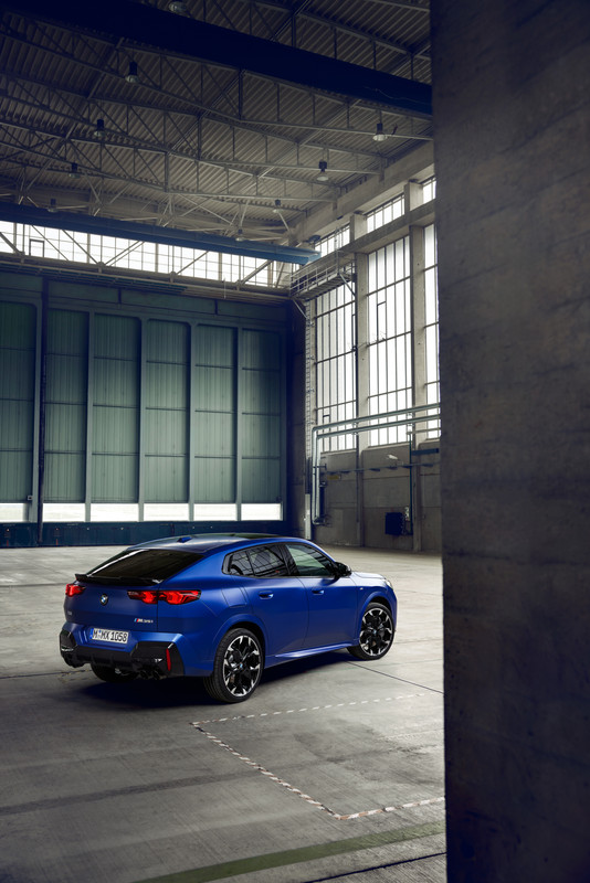 P90525119_highRes_the-all-new-bmw-x2-m