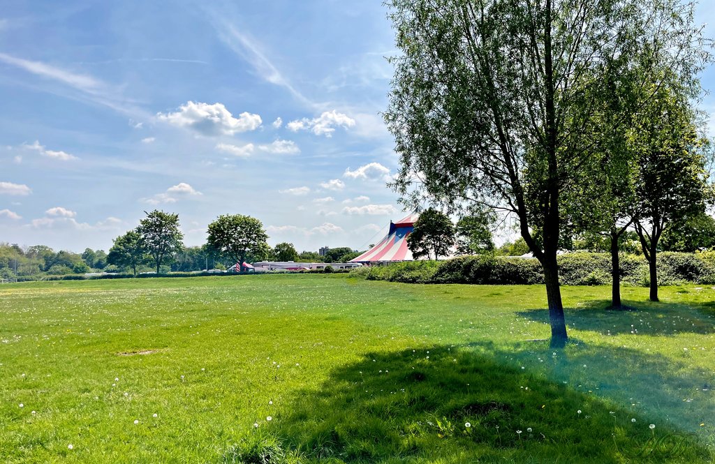 Field-fairground-Circus-HD.jpg