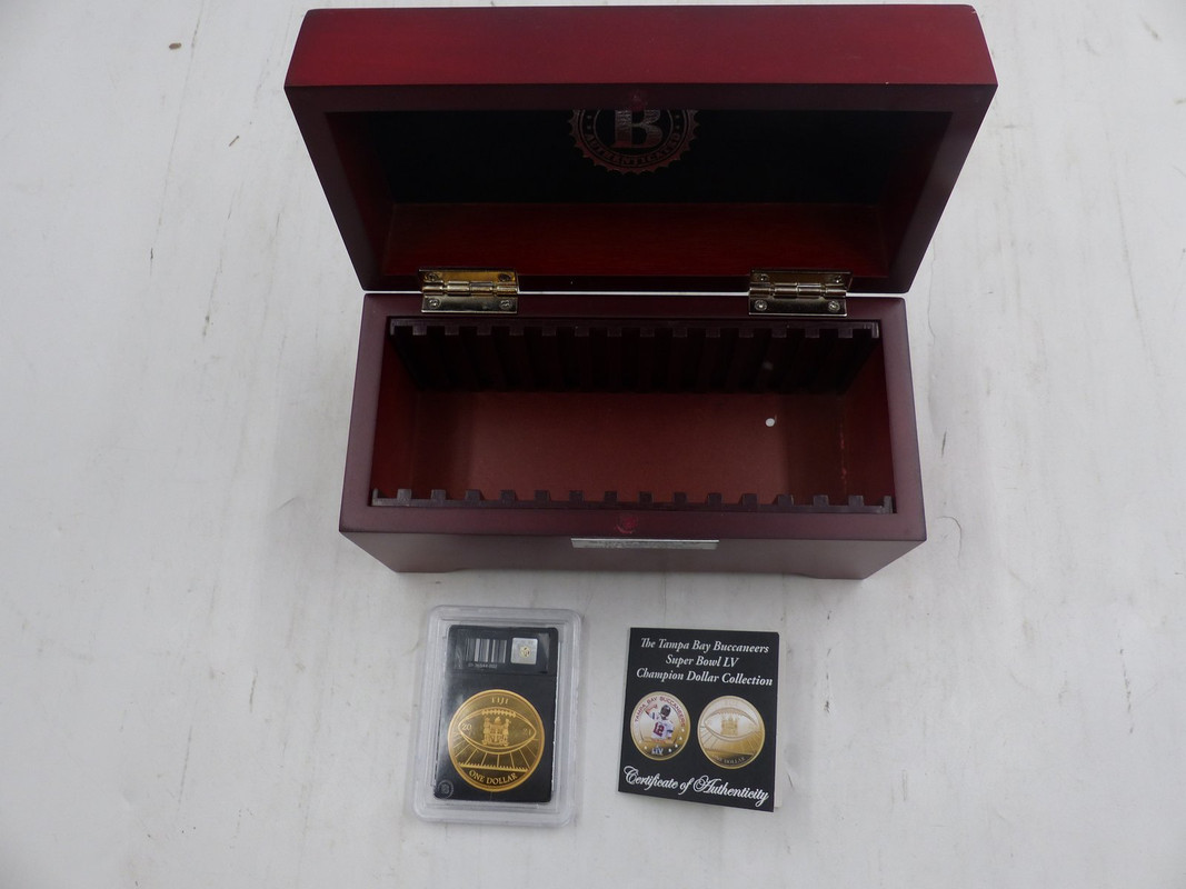 SUPER BOWL LV SCORE COIN WITH DELUC DISPLAY BOX AND CERTIFICATE OF AUTHENTICITY