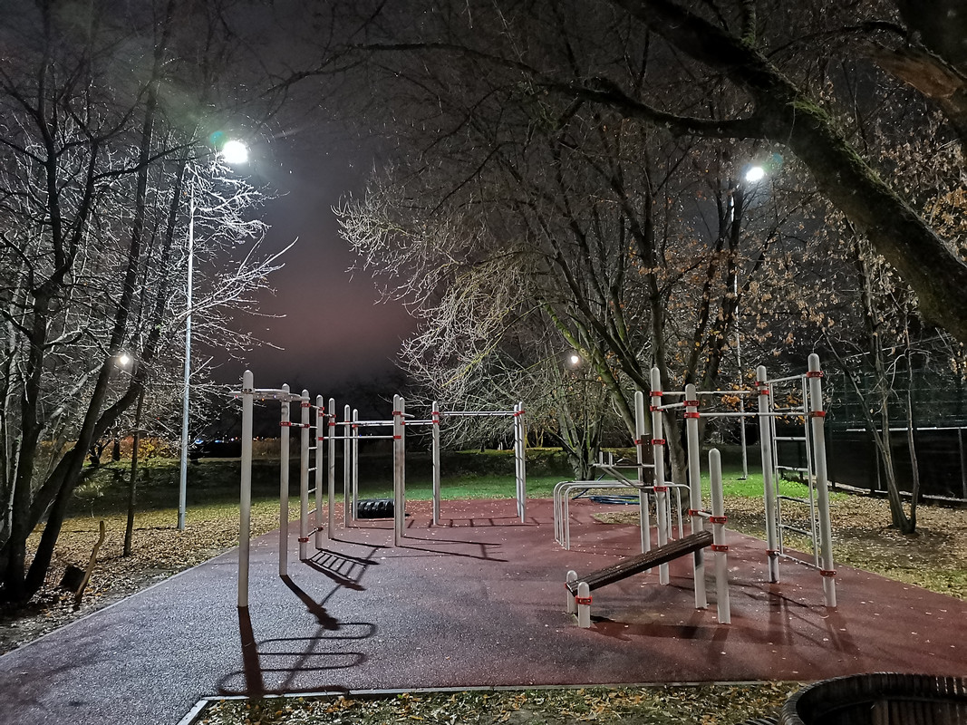 IMG_20221108_сделали освещение у воркаута