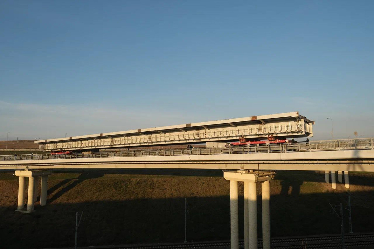 4955E17B-F9A8-4459-8411-2B670DCF042F