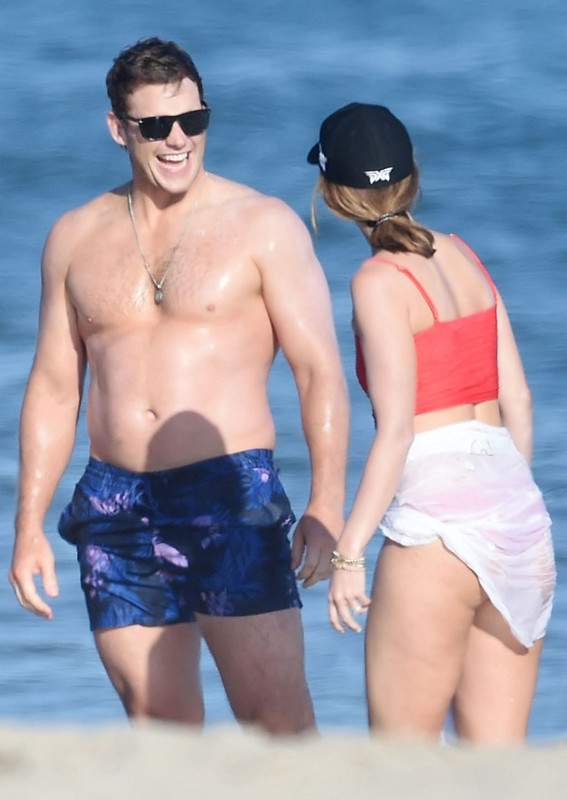 Katherine-Schwarzen(34)