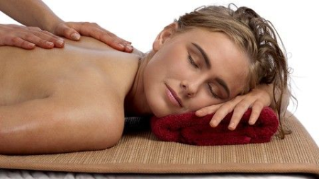 How to Give a Woman a Sensual Massage / Couples Massage