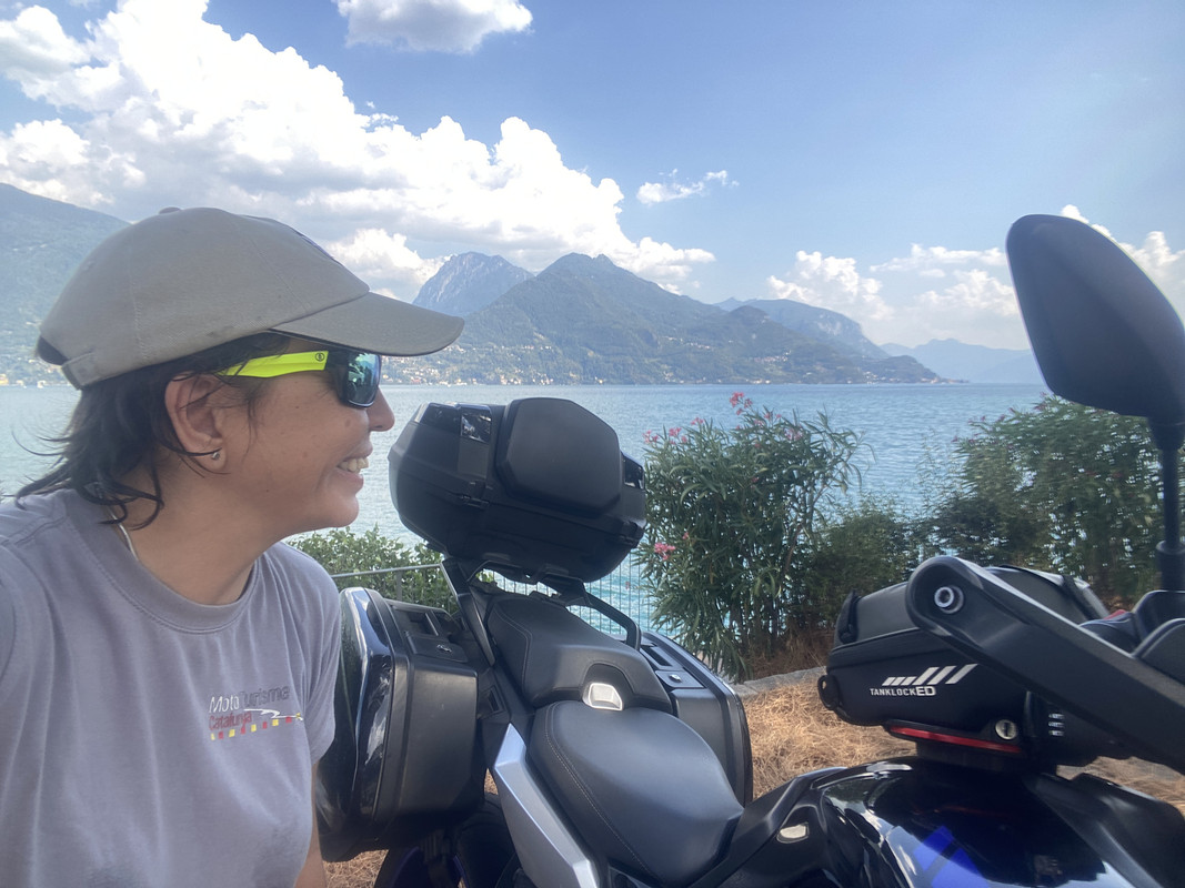 752B77E8-E013-4C05-BEDA-DC9836B5C273