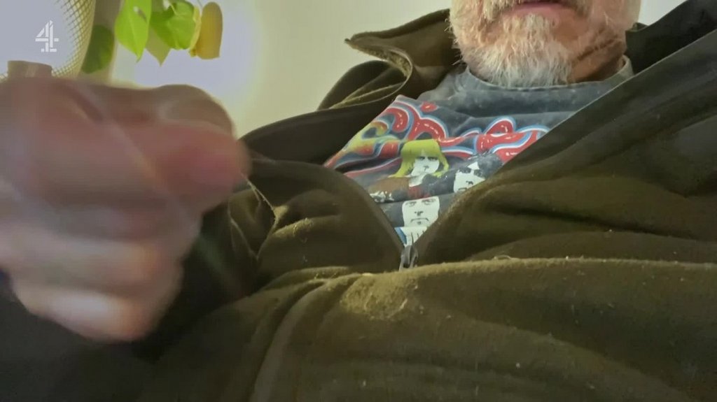 [Image: vxv77ev9ss1e.jpg]