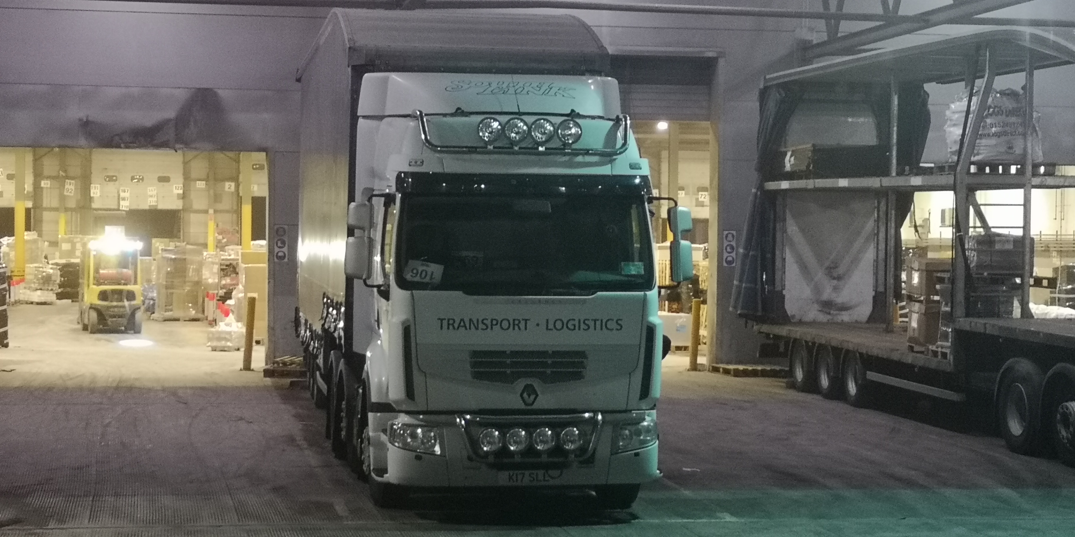 28-2010-Renault-Premium-Route-460-DXi-6x2-24-04-2018.jpg