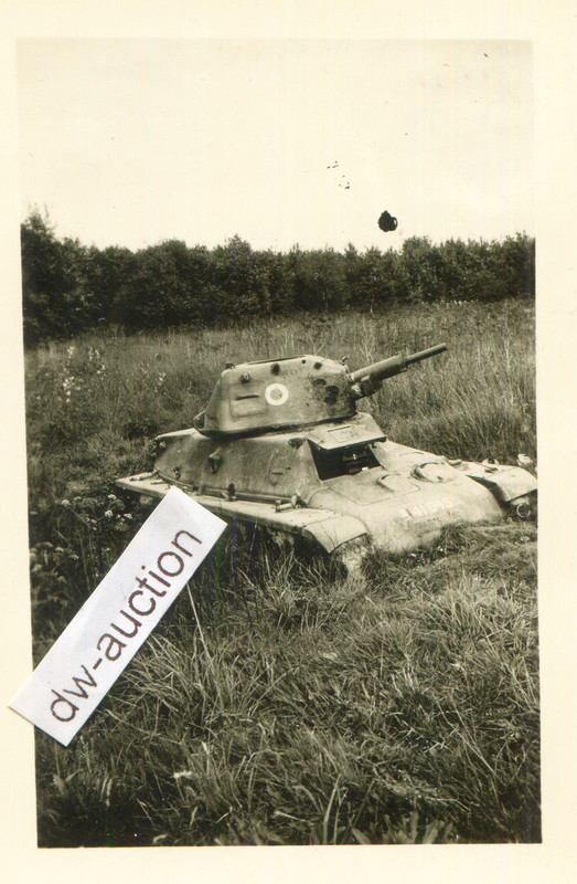 Frankreich , französischer Panzer mit Kennung st