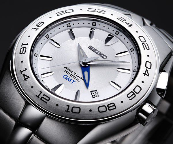 Seiko arctura kinetic gmt deals