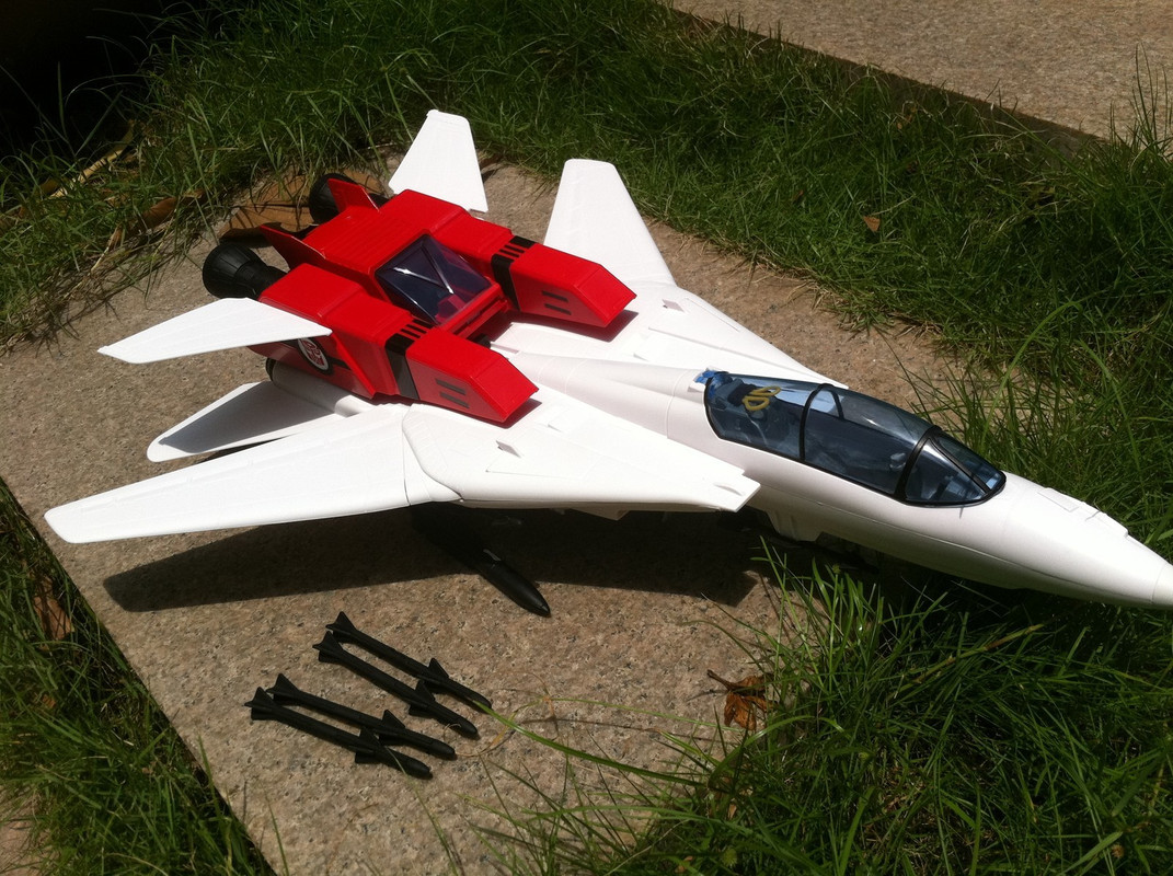 SDCC-2013-GI-Joe-Jetfire-03_1373014856