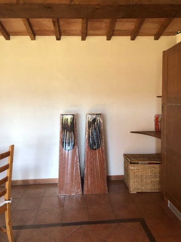 F7E34B18-BBF7-4B6C-A11E-588AA626AF40