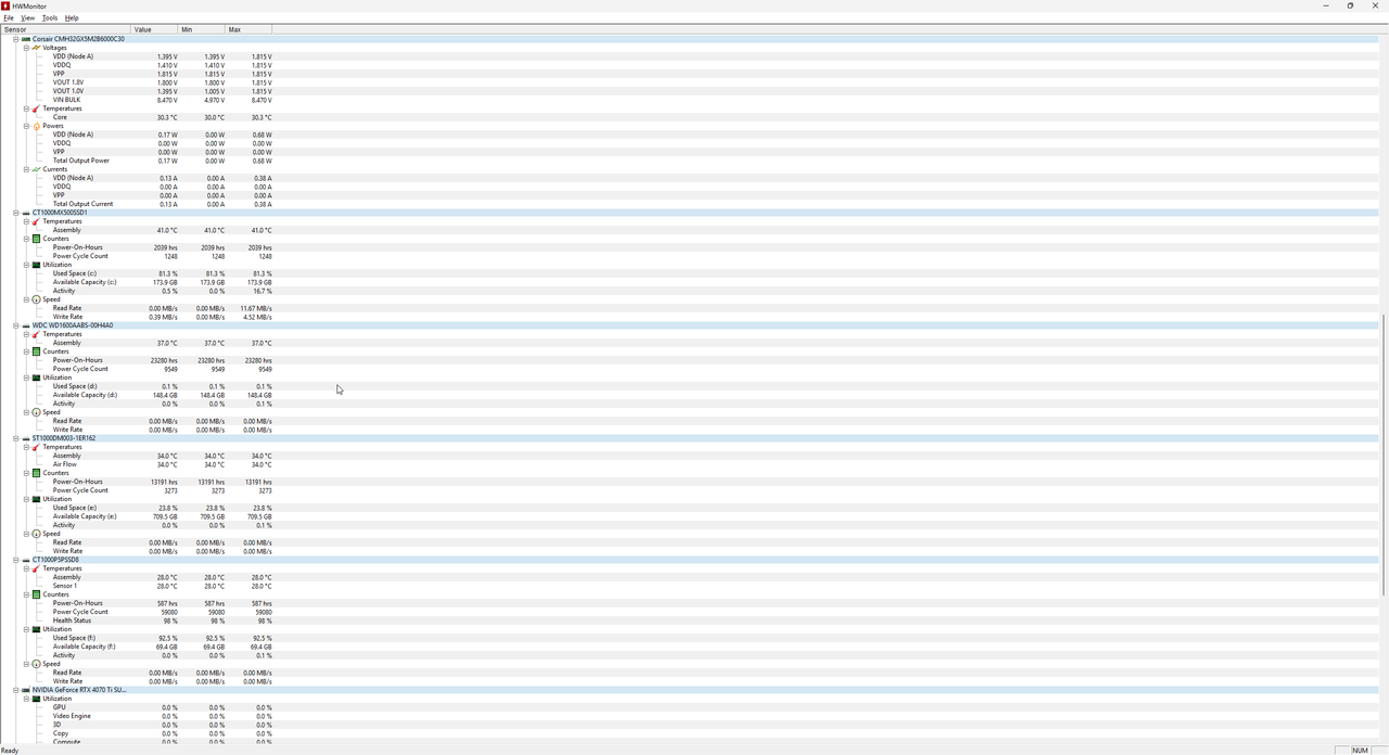 HWMonitor 2025 12 23 00 29 13