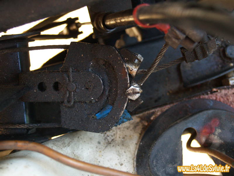 cable-levier-frein-a-main-4l-ponpon