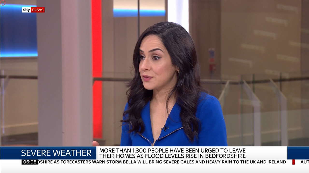 12.26 - 06.00.00 - Sky News @ Breakfast. Latest news headlines, compr....ts_snapshot_09.25.501