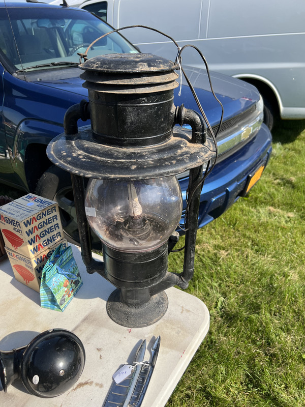 E0FEF04C-7194-4DE8-B314-21341578DB1D