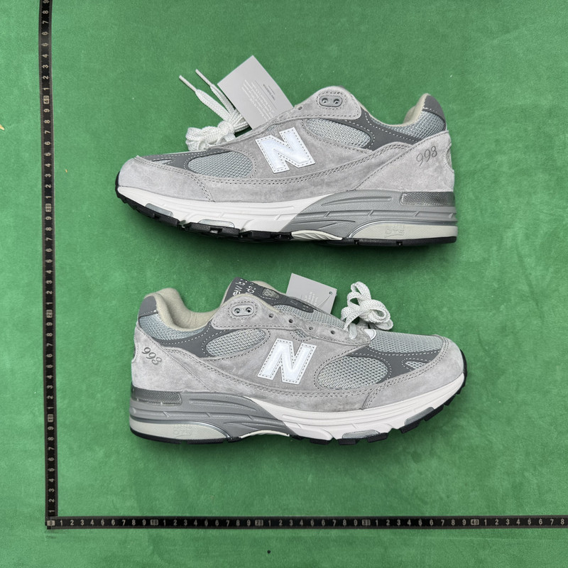 New Balance 993