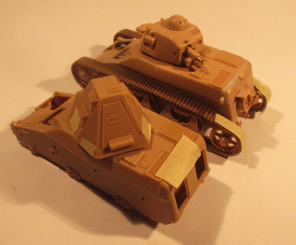 Renault R 35 s věží FCM -2 (14)