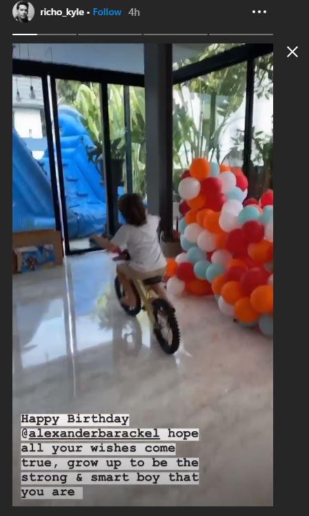 Richard Kyle ucapkan selamat ulang tahun ke El Barack