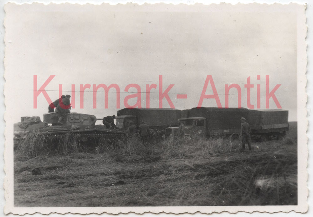Foto Wehrmacht Russland Panzer III Front combat LKW Büssing Krup