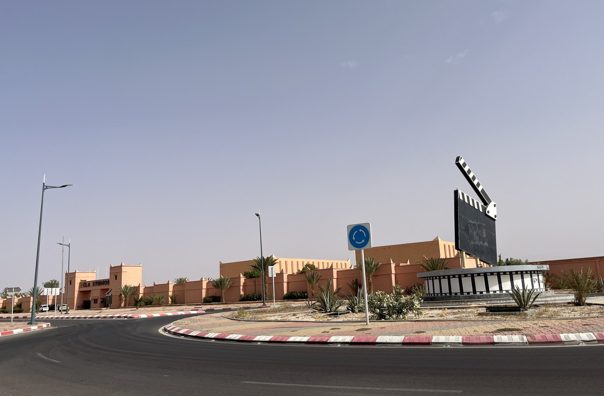 El Valle del Drâa, la gran arteria del sur de Marruecos - Blogs de Marruecos - Ouarzazate, un decorado de cine (5)