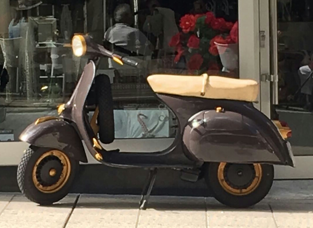 Vespa1.jpg