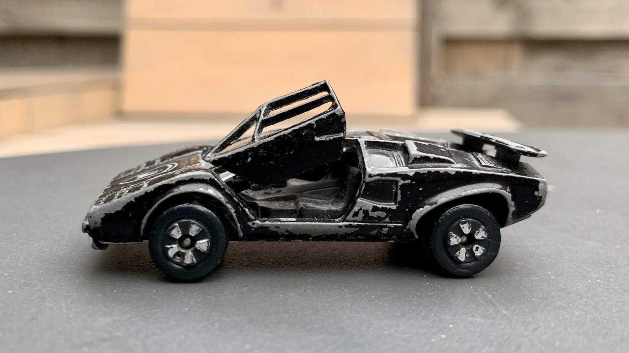 5FC1EA14-4F27-4997-A569-C0B04D282D8F_1_201_a