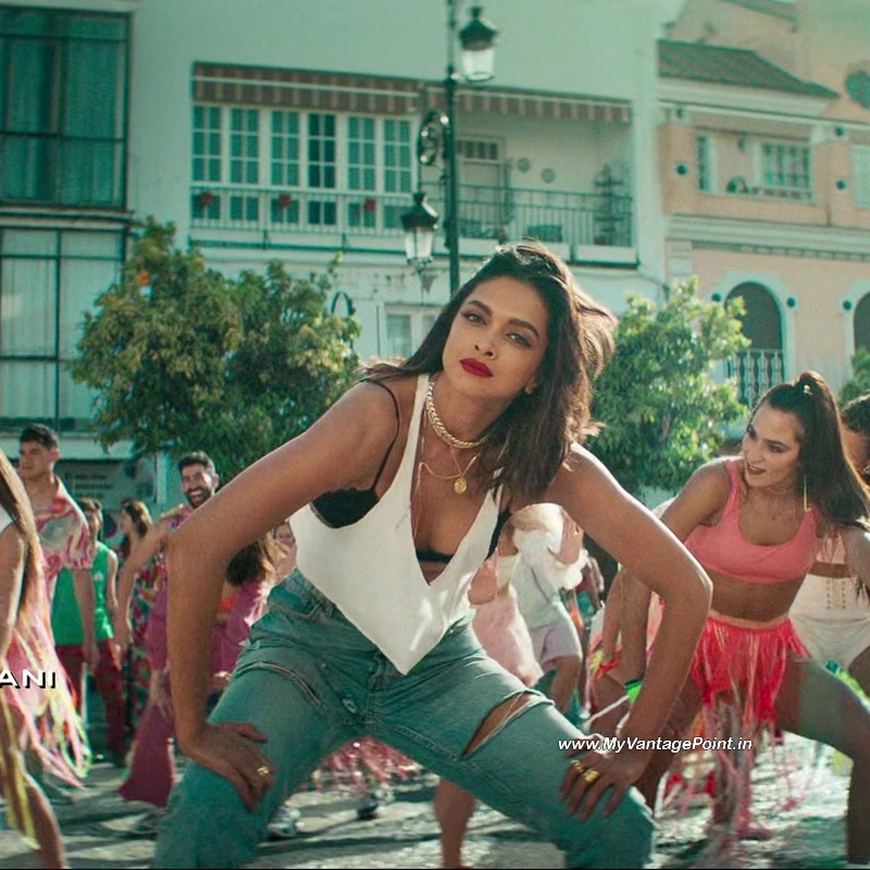 160-Deepika-Padukone-Hot-Scene-in-Pathaan-Movie-with-Shah-Rukh-Khan-My-Vantage-Point