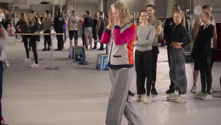 [Image: ae5ty415hlhw.jpg]