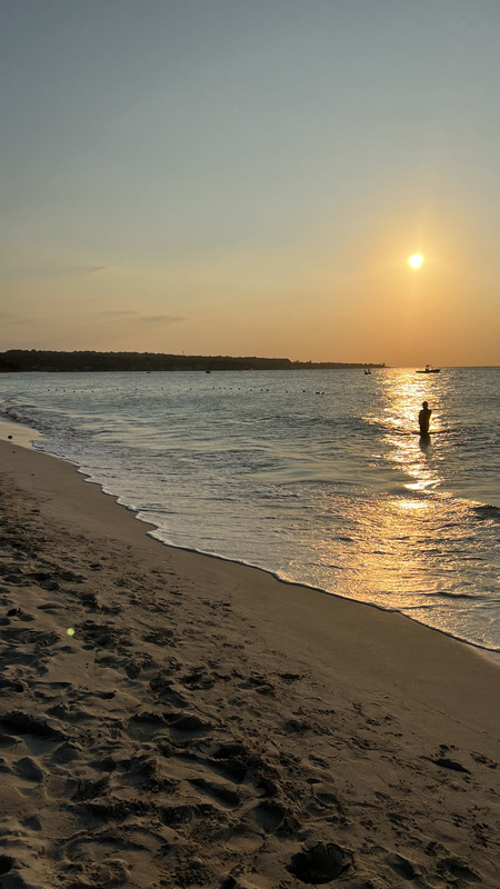 A82CC71C-5CEC-4319-81C6-9AF7023CFC0E