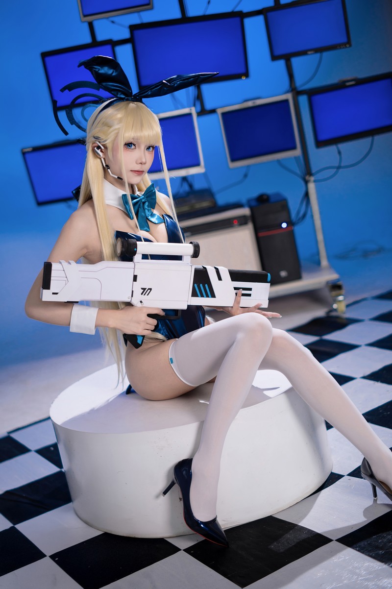 艾西Aiwest 小时兔女郎Cosplay写真图集 兔女郎主题高清图集 35P (394.4M)插图5