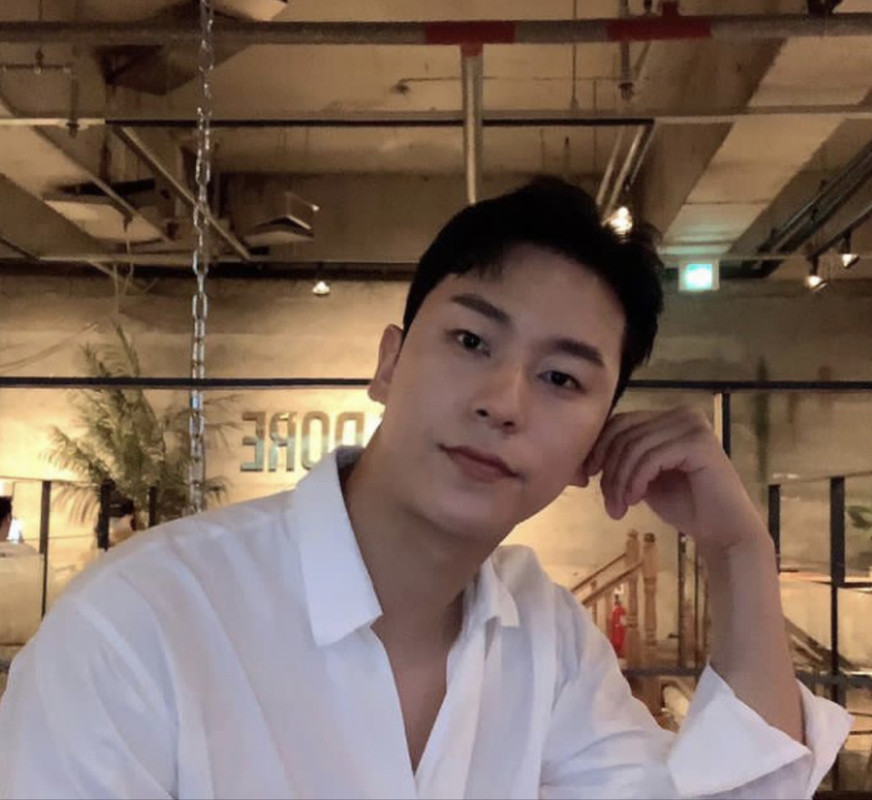 DA034B7F-1D12-4549-A828-08067BF0B799