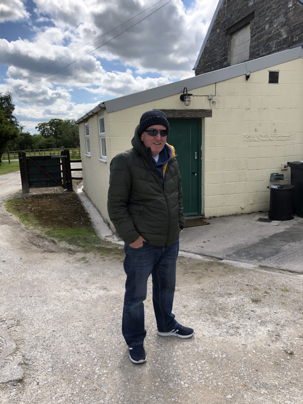 A8B6366F-3AA3-4659-B480-35C87AFE7278