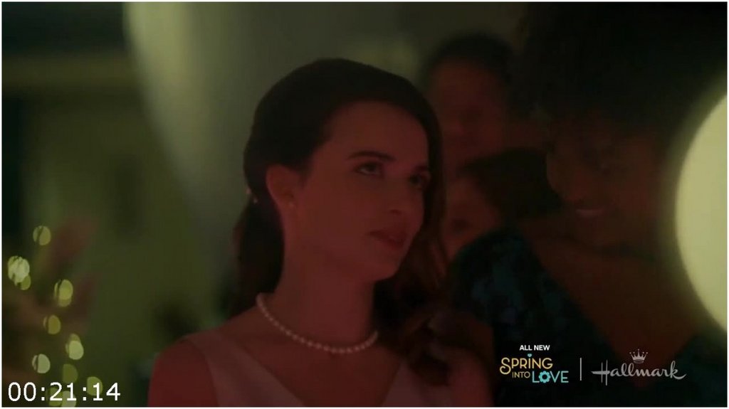 A-Royal-Runaway-Romance-2022-Hallmark-720p-HDTV-X264-Solar.jpg