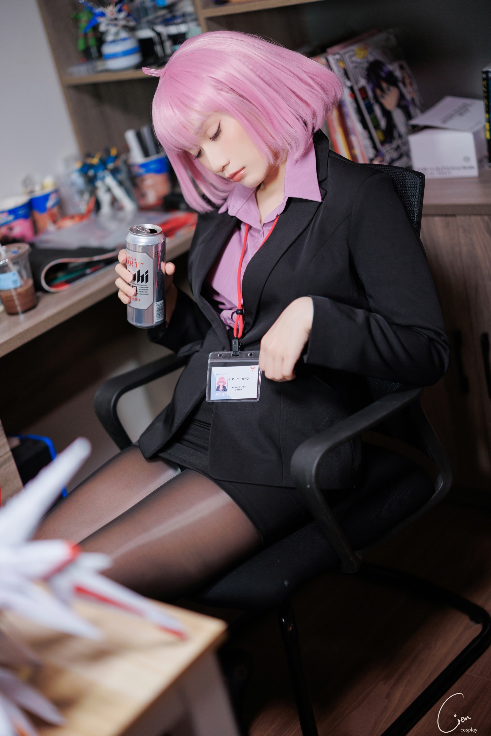 Cien恩恩 Apr.T2 Haman OL 制服 Cosplay 写真合集（25P｜192MB）插图1