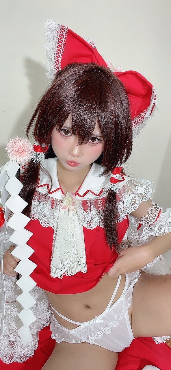 PoppaChan Reimu Hakurei Cosplay (Touhou Project) – 111 Photos 14 Videos 1.13GB插图1