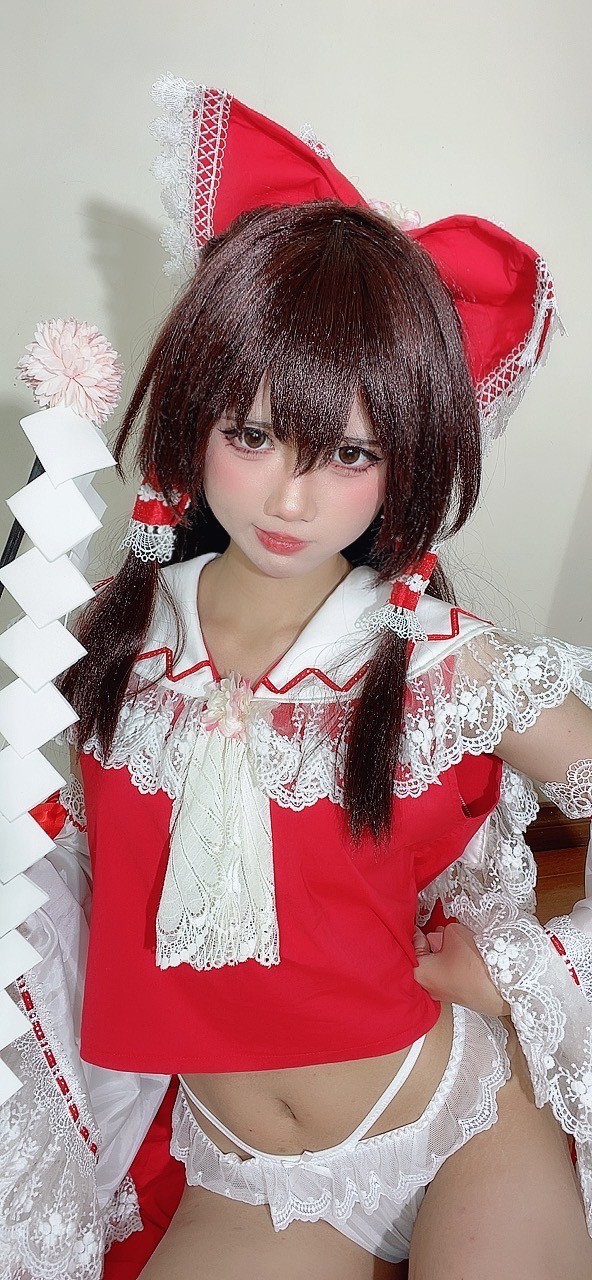 PoppaChan Reimu Hakurei Cosplay (Touhou Project) – 111 Photos 14 Videos 1.13GB插图