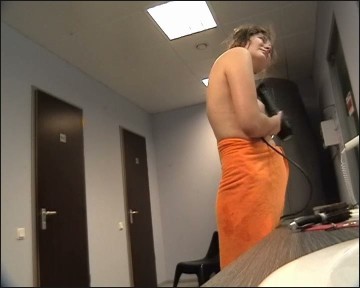 [Image: Voyeur42495134535.jpg]
