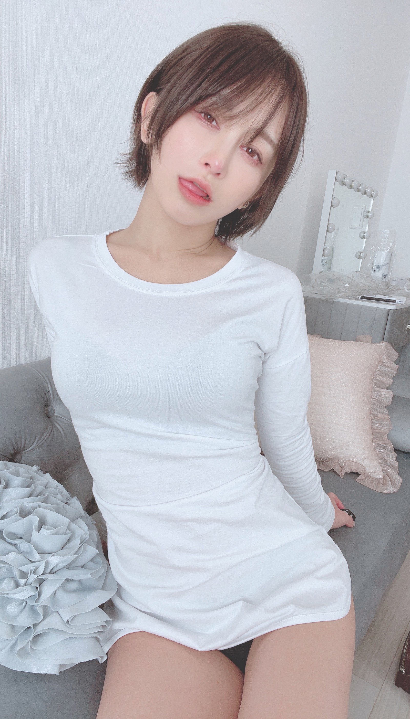 いくみ Fantia 2022年02月 写真＋视频合集（116P｜4V｜980MB）插图1