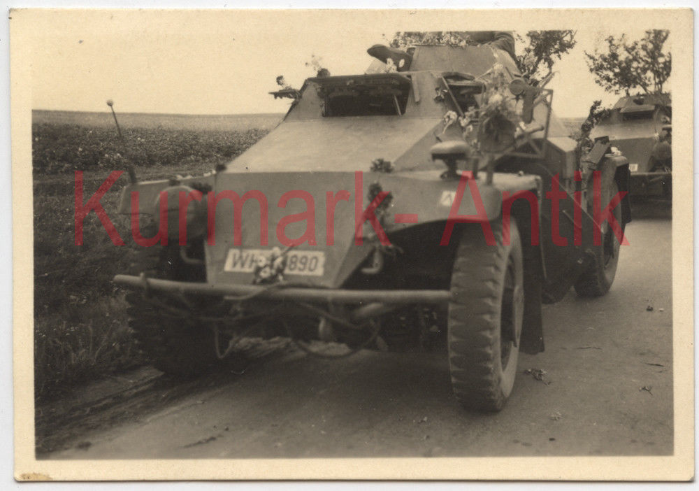 Foto Wehrmacht Panzer Aufkl. Spähwagen 222 Front