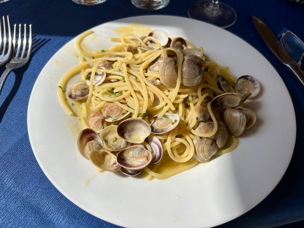 Жаркий сентябрь на побережье Тирренского моря. Жаркий сентябрь на побережье Тирренского моря.