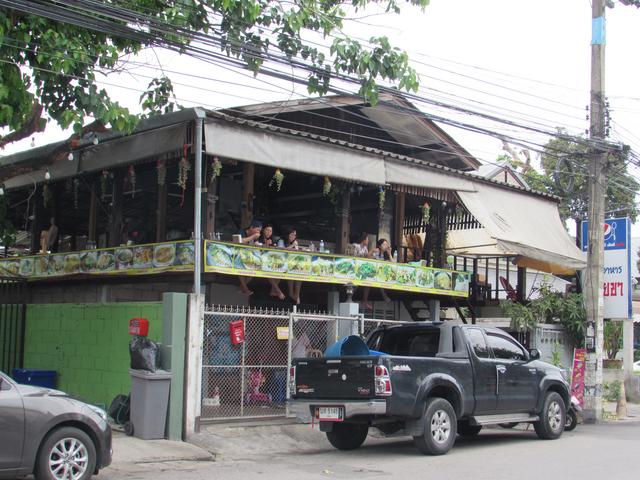 Nuestra primera vez en el Sudeste Asiático. Tailandia en Junio de 2018 - Blogs de Tailandia - Explorando Chiang Mai. Doi Suthep, centro ciudad y Saturday Market (19)