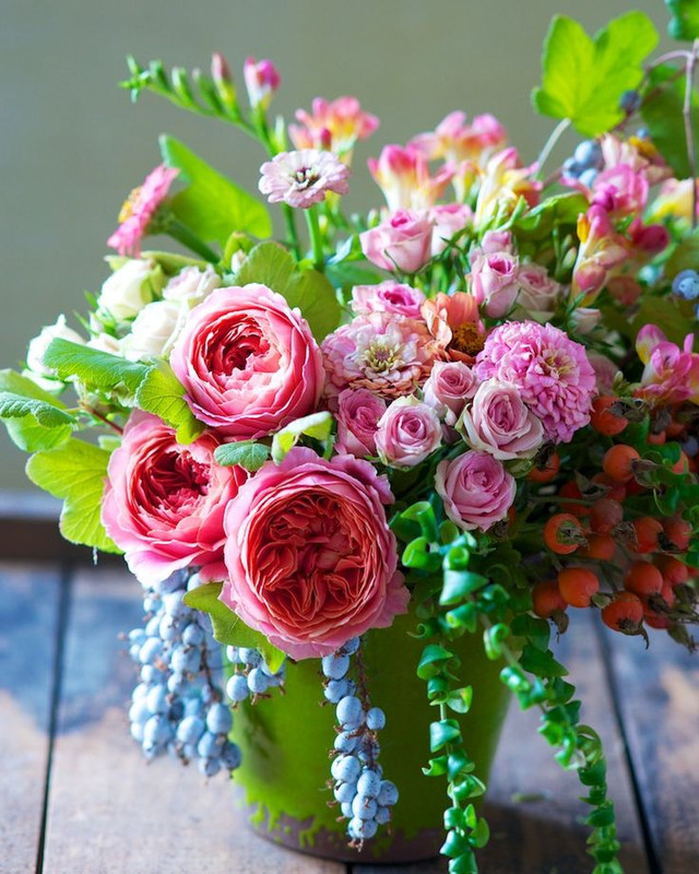 beautiful-flower-arrangements-download-beautiful-flower-arrangem.jpg
