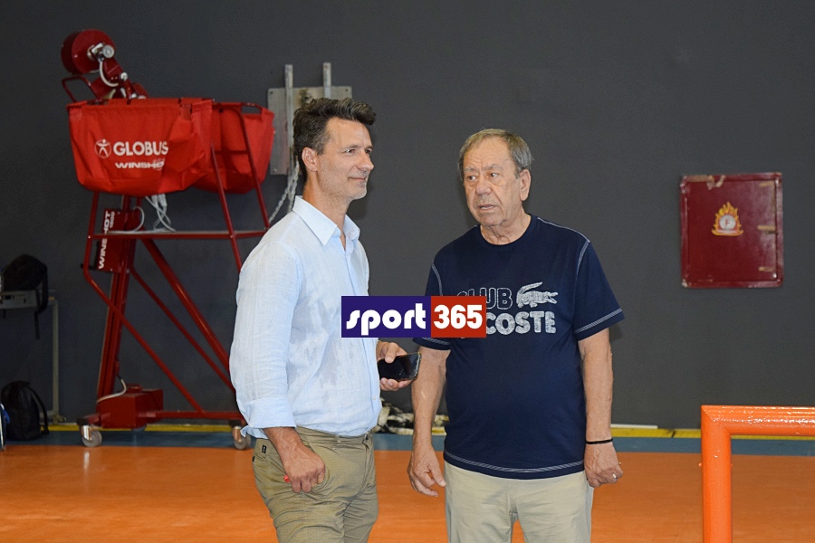 , &Kappa;&alpha;&lambda;&alpha;&mu;ά&tau;&alpha; 80: &Xi;&epsilon;&kappa;ί&nu;&eta;&mu;&alpha; &mu;&epsilon; &sigma;&tau;ό&chi;&omicron; &tau;&eta;&nu; &alpha;&xi;&iota;&omicron;&pi;&rho;ό&sigma;&epsilon;&chi;&tau;&eta; &pi;&alpha;&rho;&omicron;&upsilon;&sigma;ί&alpha; &sigma;&tau;&alpha; &sigma;&alpha;&lambda;ό&nu;&iota;&alpha; &tau;&eta;&sigmaf; Volley league (pics & vid)