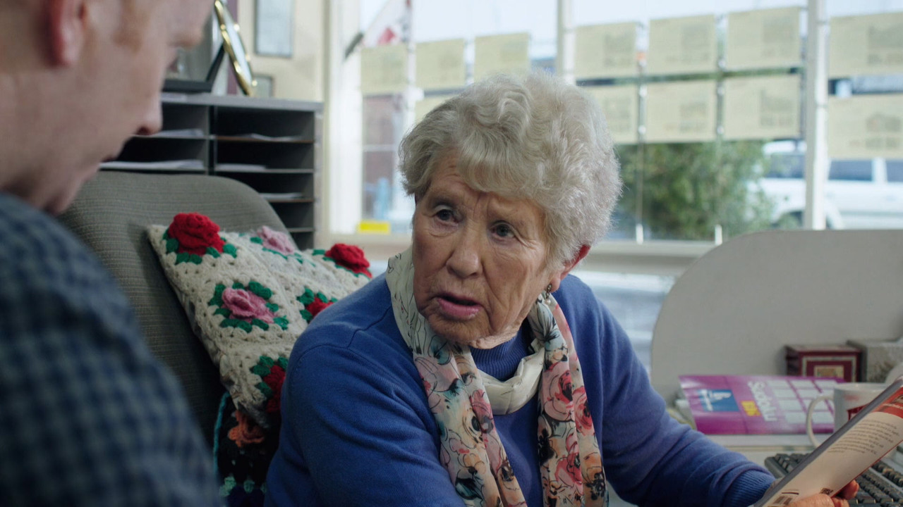 Rosehaven (2016) Season 1 S01 (1080p AMZN WEB-DL x265 HEVC 10bit EAC3 2.0 MONOLITH) [QxR]